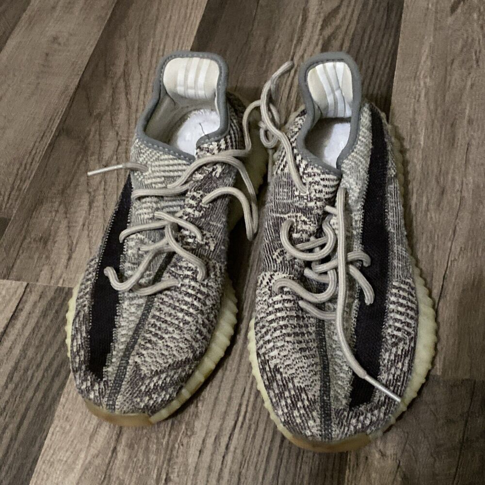 Size 7- adidas Yeezy Boost 350 V2 Low Zyon